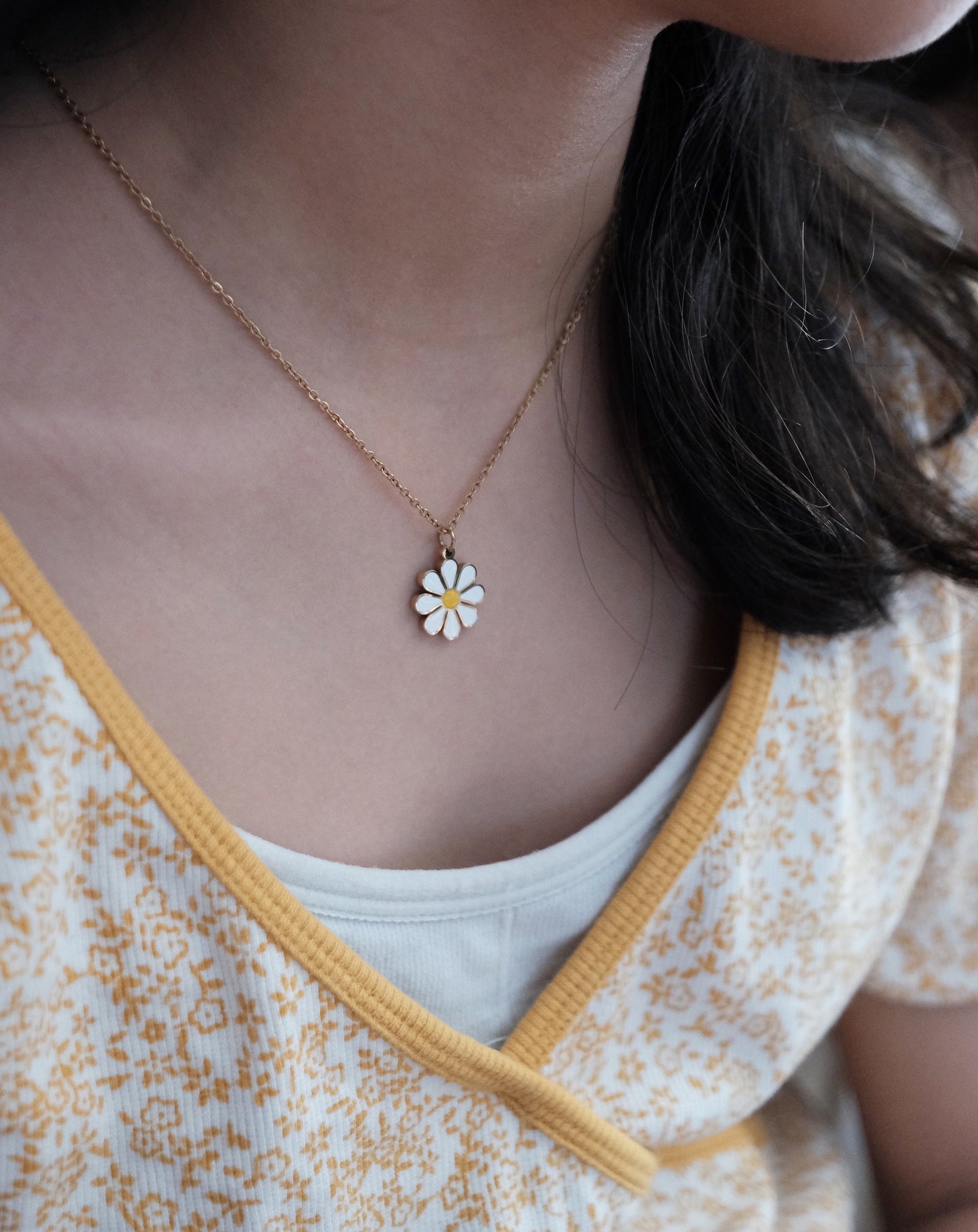 daisy necklace