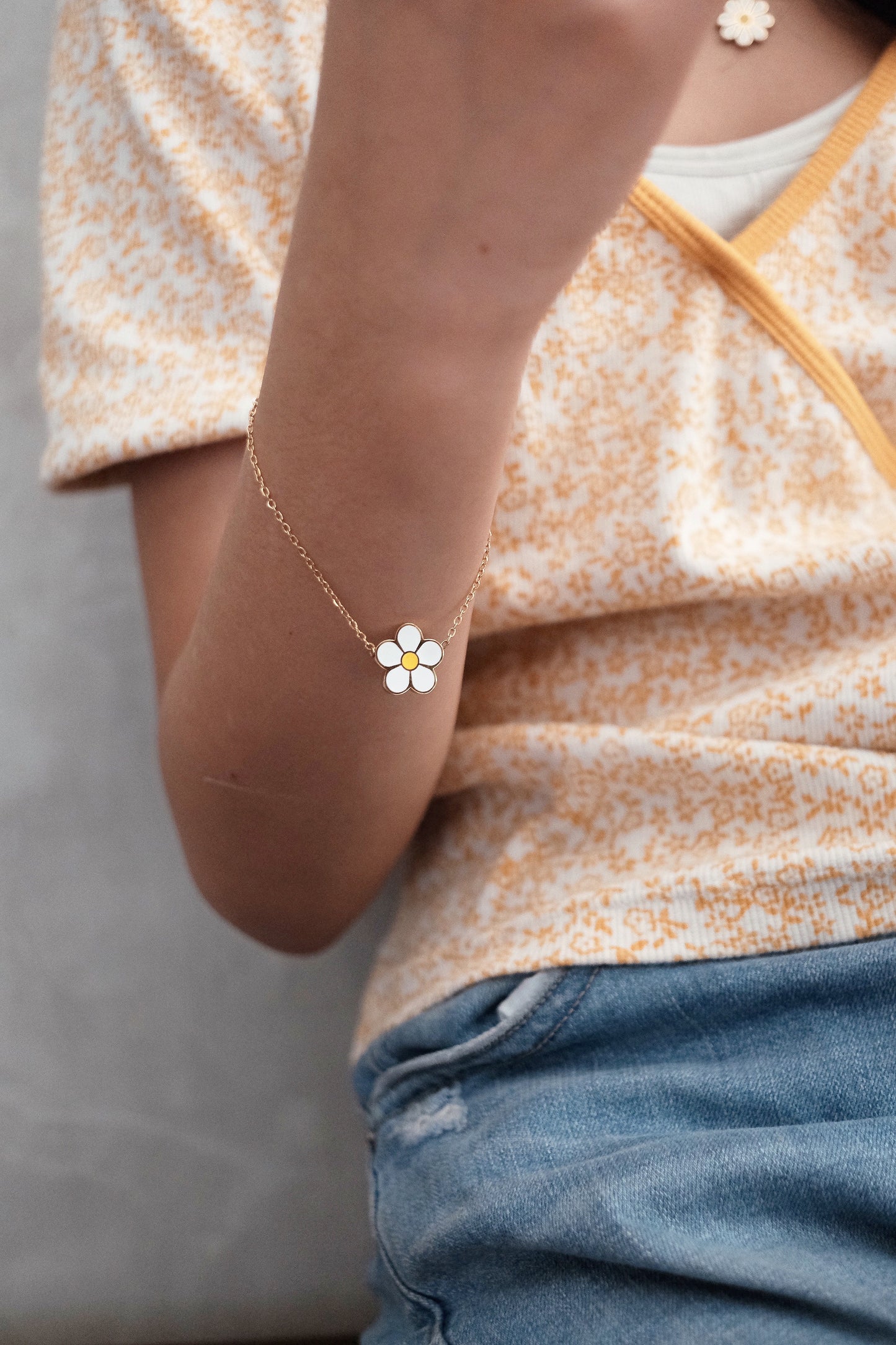 daisy bracelet