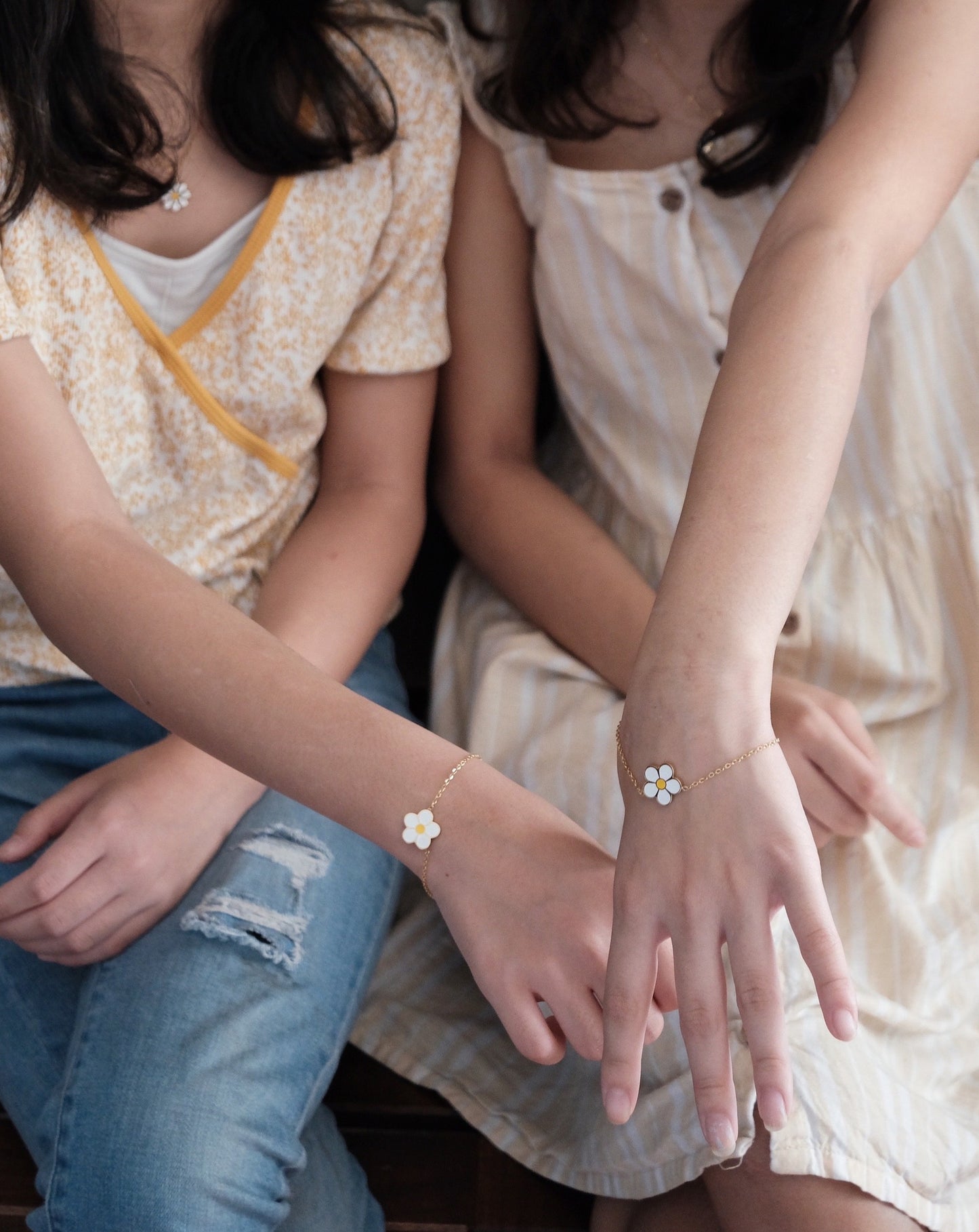 daisy bracelet